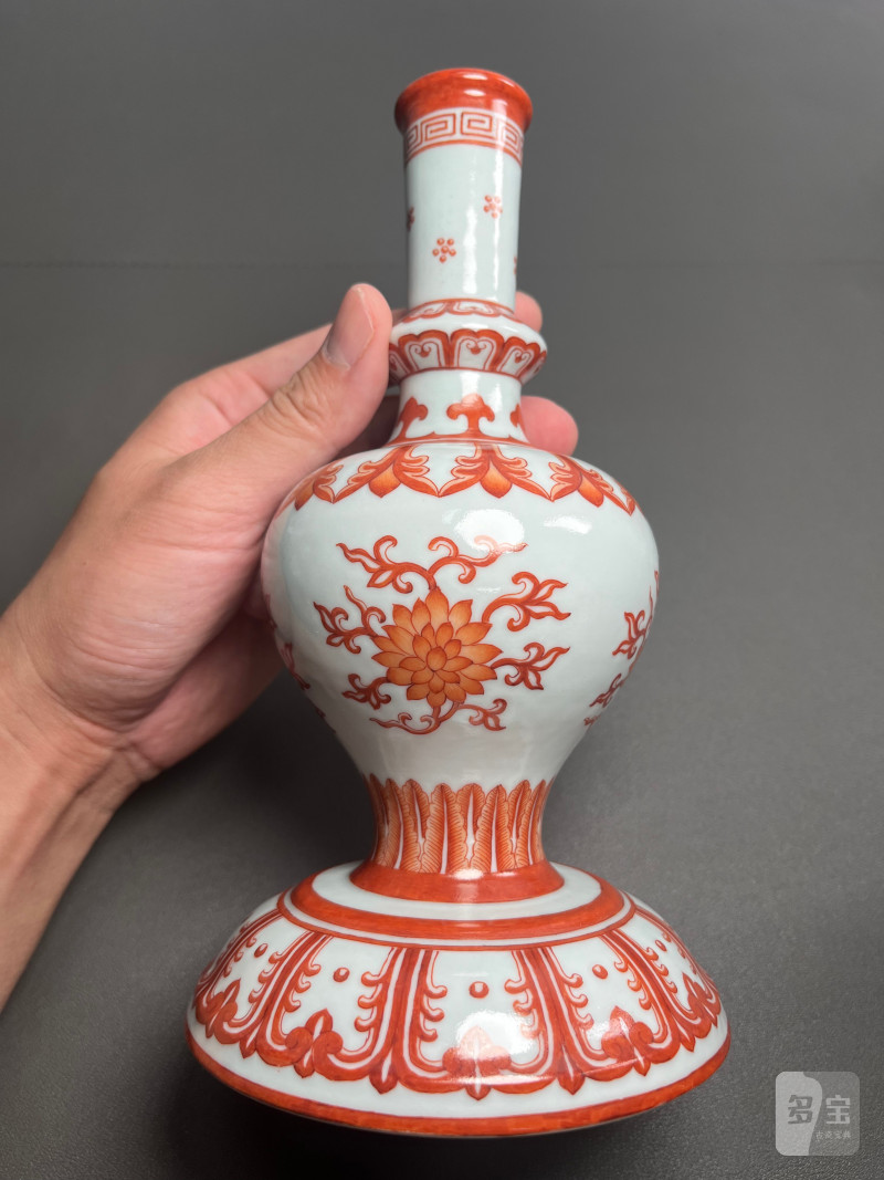 清乾隆  矾红彩缠枝莲纹甘露瓶 - 图10